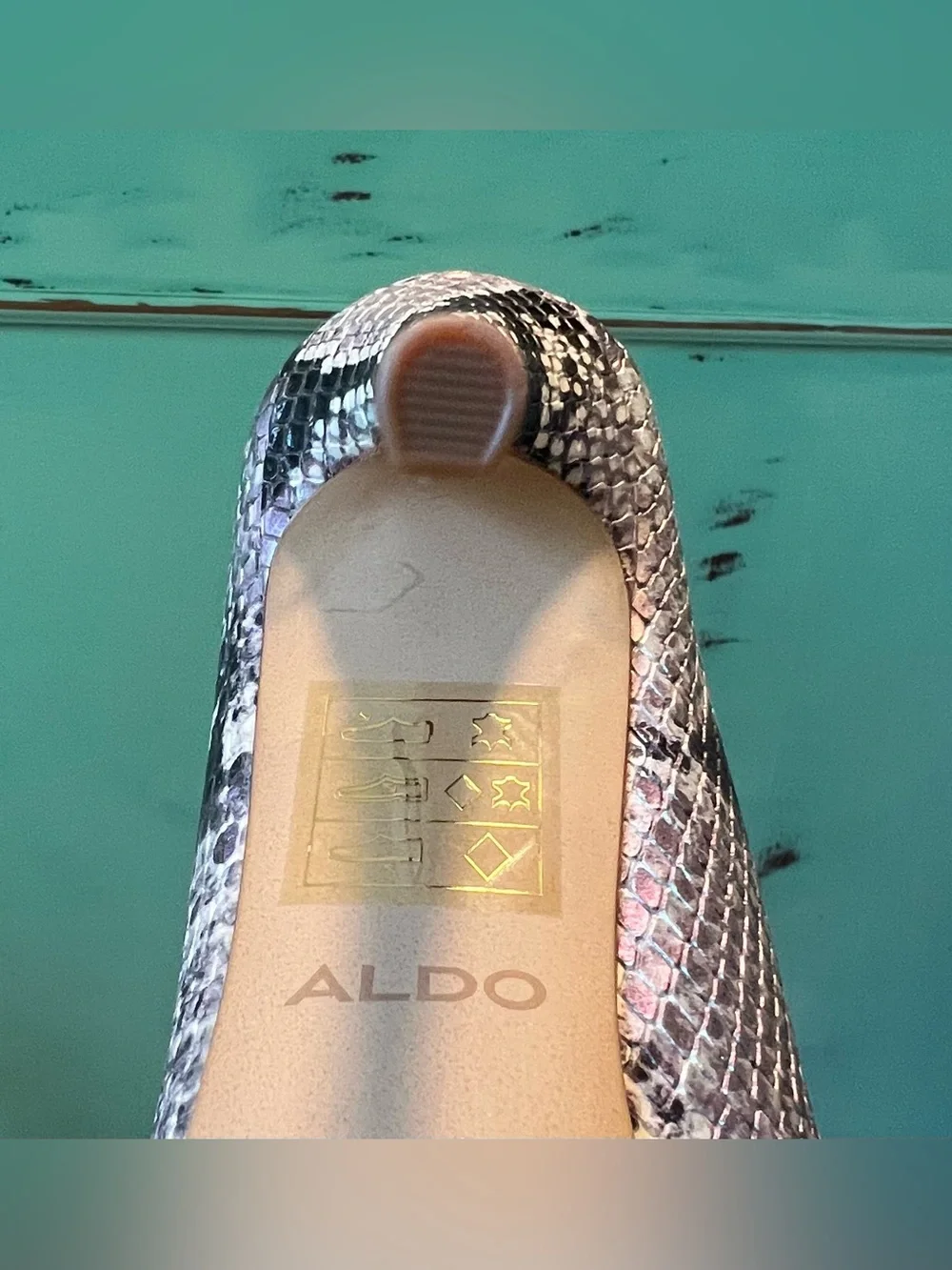 Aldo Iridescent Snake Print Pointed Toe Pumps w/ Stiletto Heel Women’s Size 8
